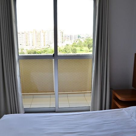 Apartamento Golden Dolphin Grand Caldas Novas Luaran gambar