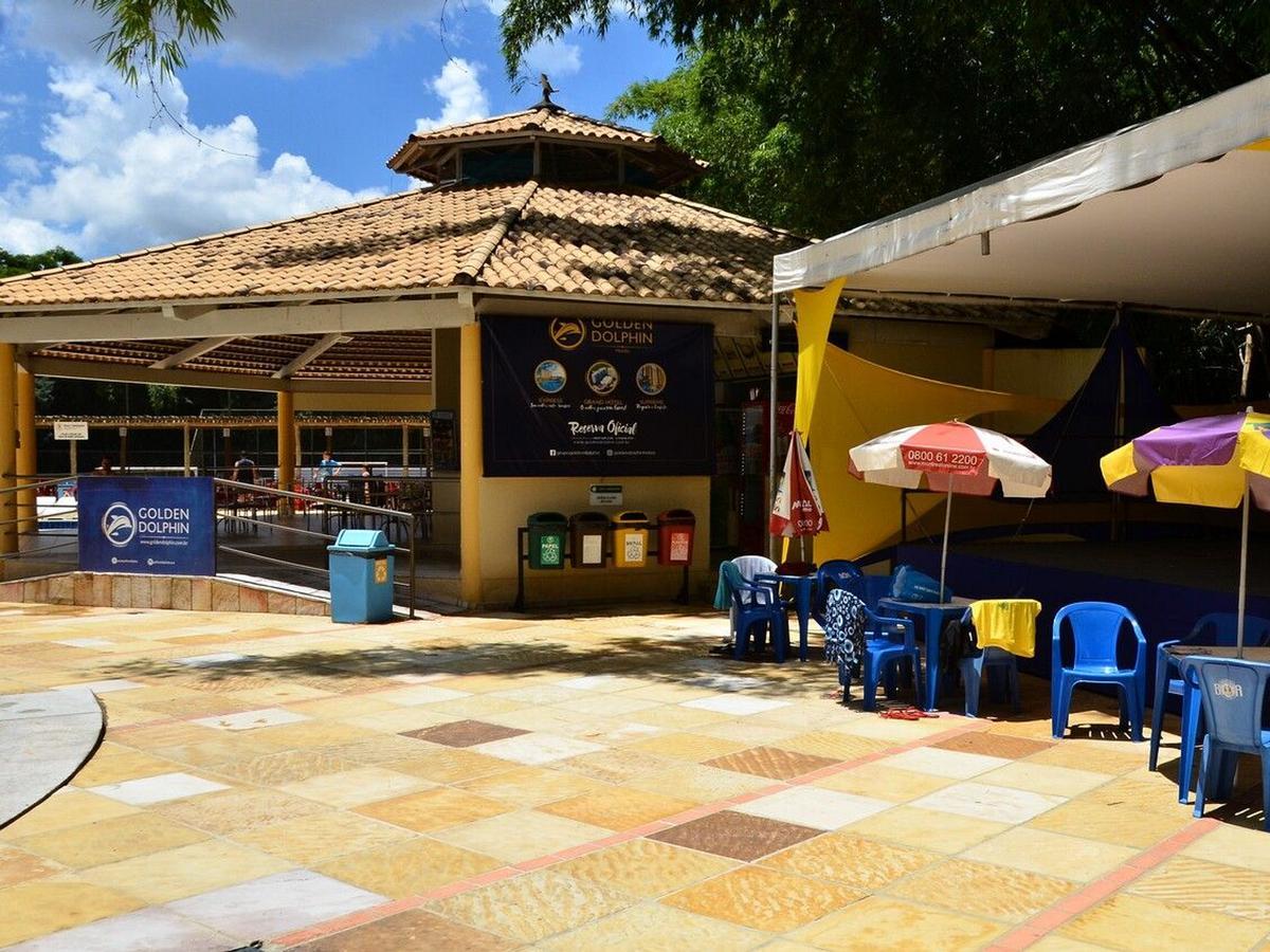 Apartamento Golden Dolphin Grand Caldas Novas Luaran gambar